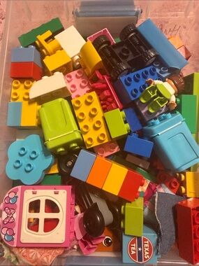 Lego Bright Blue, Yellow, Green, Pink & Red Building Block Lot